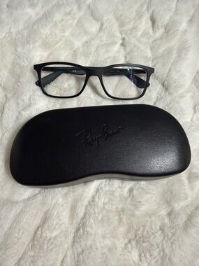 Ray-Ban Matte Black Rectangle Glasses
